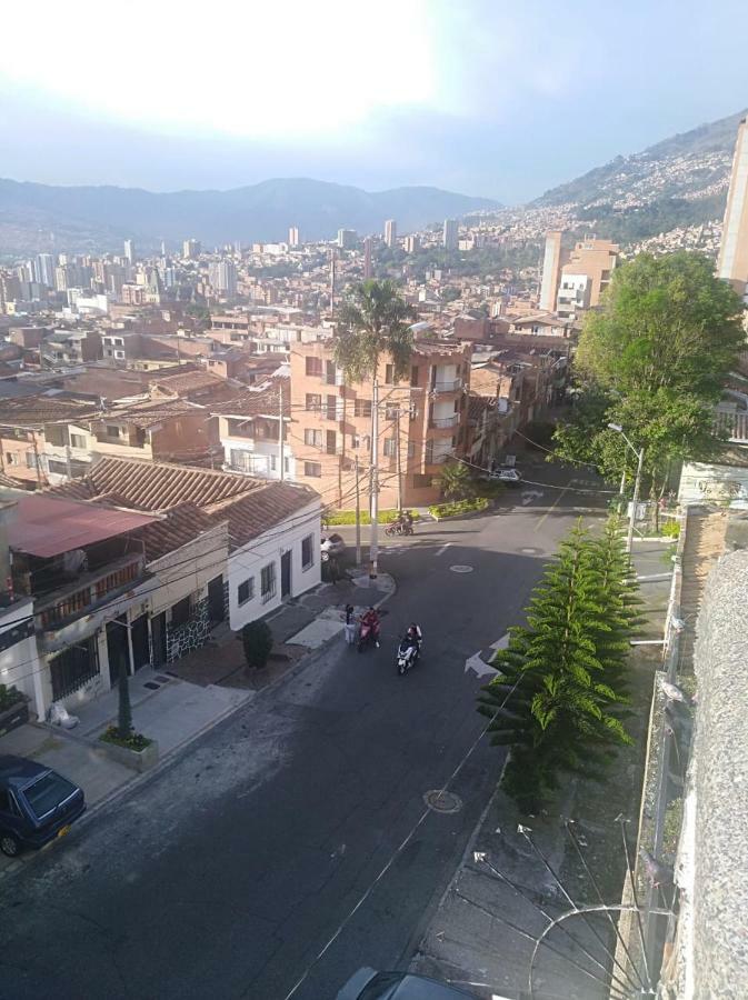 Habitacion Cerca Al Centro Medellin Ngoại thất bức ảnh