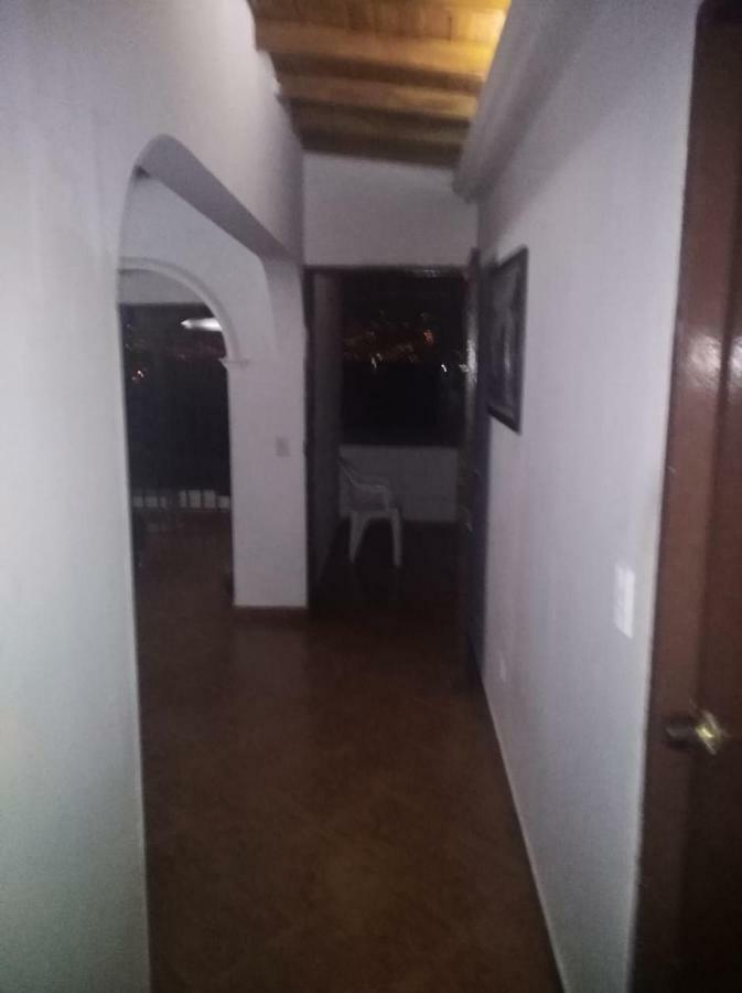 Habitacion Cerca Al Centro Medellin Ngoại thất bức ảnh